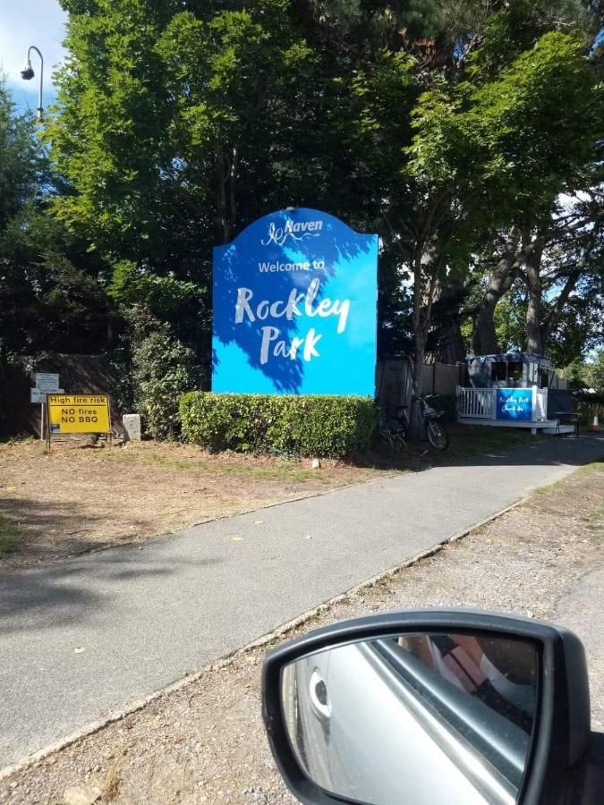 Haven Rockley Park,Lytchett Bay View Hotel Poole Exterior photo
